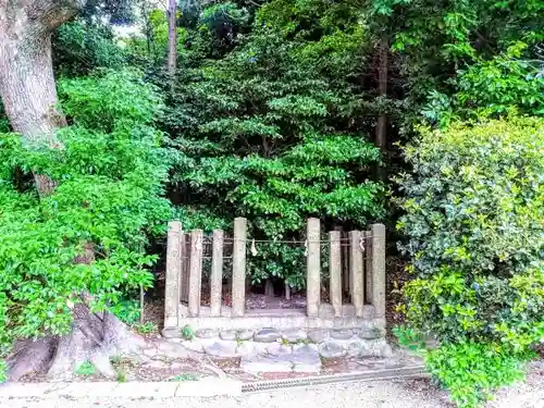 八柱神社（荒尾）の建物その他