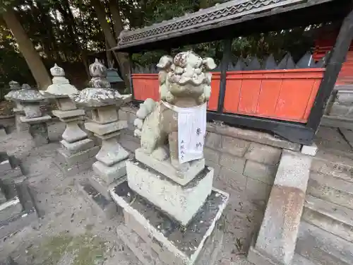 白山神社の狛犬