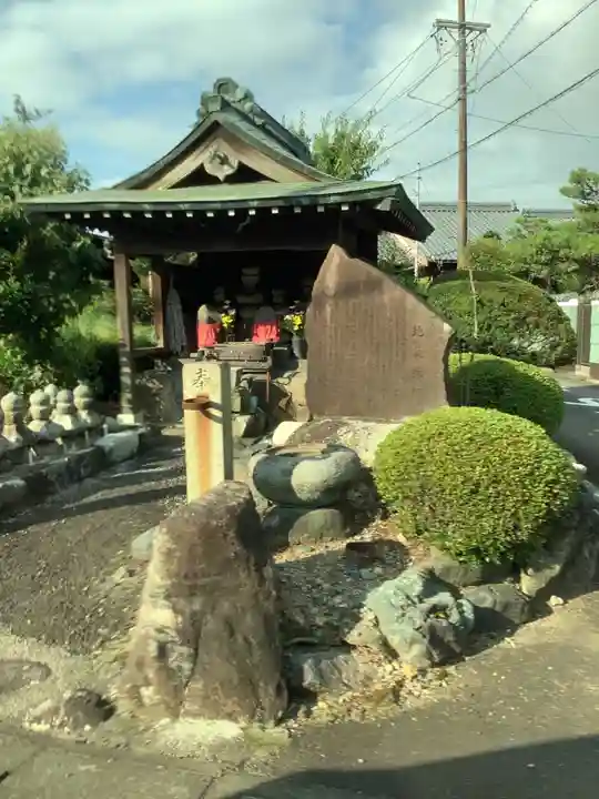 夜泣き地蔵のその他建物