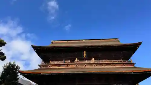 善光寺の{uncategorized: "未分類", other: "その他", undefined: "問題あり", building: "その他建物", grave: "お墓", sacred_gate: "鳥居", guardian: "狛犬", statue: "像", buddha: "仏像", history: "歴史", nature: "自然", garden: "庭園", animal: "動物", pagoda: "塔", temizu: "手水舎", mountain_gate: "山門・神門", sanctuary: "本殿・本堂", subordinate: "末社・摂社", art: "芸術", scenery: "景色", jizo: "地蔵", ema: "絵馬", goshuin: "御朱印", omikuji: "おみくじ", items: "授与品その他", amulet: "お守り", goshuincho: "御朱印帳", eats: "食事", festival: "お祭り", votive_dance: "神楽", shichigosan: "七五三参", wedding: "結婚式", experience: "体験その他", initially: "初詣", around: "周辺", anti_infection: "感染症対策"}