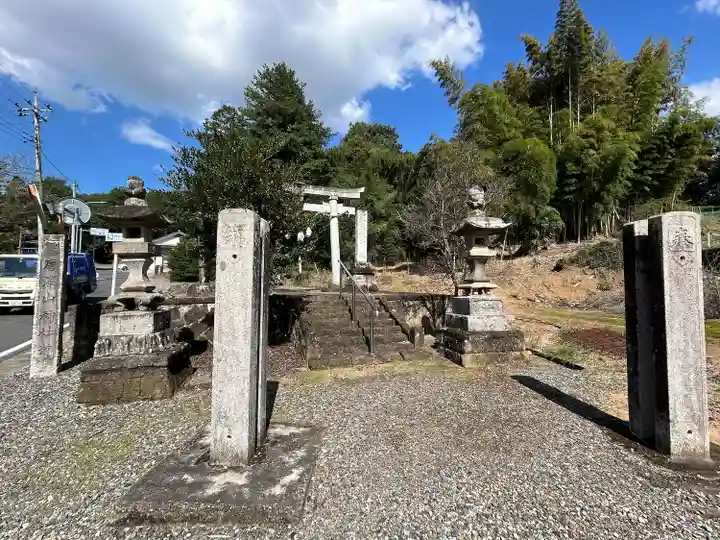 露垂根神社(栃木県)