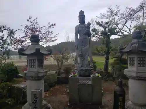 御沢神社の仏像