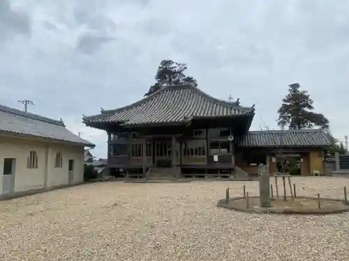 淡路国分寺の{uncategorized: "未分類", other: "その他", undefined: "問題あり", building: "その他建物", grave: "お墓", sacred_gate: "鳥居", guardian: "狛犬", statue: "像", buddha: "仏像", history: "歴史", nature: "自然", garden: "庭園", animal: "動物", pagoda: "塔", temizu: "手水舎", mountain_gate: "山門・神門", sanctuary: "本殿・本堂", subordinate: "末社・摂社", art: "芸術", scenery: "景色", jizo: "地蔵", ema: "絵馬", goshuin: "御朱印", omikuji: "おみくじ", items: "授与品その他", amulet: "お守り", goshuincho: "御朱印帳", eats: "食事", festival: "お祭り", votive_dance: "神楽", shichigosan: "七五三参", wedding: "結婚式", experience: "体験その他", initially: "初詣", around: "周辺", anti_infection: "感染症対策"}
