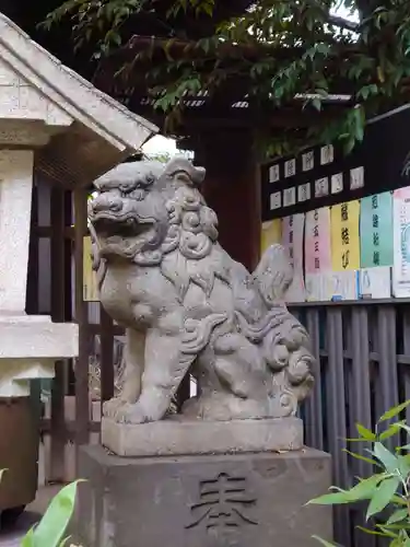 子安稲荷神社の狛犬