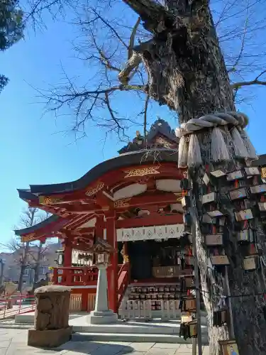 素盞雄神社の{uncategorized: "未分類", other: "その他", undefined: "問題あり", building: "その他建物", grave: "お墓", sacred_gate: "鳥居", guardian: "狛犬", statue: "像", buddha: "仏像", history: "歴史", nature: "自然", garden: "庭園", animal: "動物", pagoda: "塔", temizu: "手水舎", mountain_gate: "山門・神門", sanctuary: "本殿・本堂", subordinate: "末社・摂社", art: "芸術", scenery: "景色", jizo: "地蔵", ema: "絵馬", goshuin: "御朱印", omikuji: "おみくじ", items: "授与品その他", amulet: "お守り", goshuincho: "御朱印帳", eats: "食事", festival: "お祭り", votive_dance: "神楽", shichigosan: "七五三参", wedding: "結婚式", experience: "体験その他", initially: "初詣", around: "周辺", anti_infection: "感染症対策"}