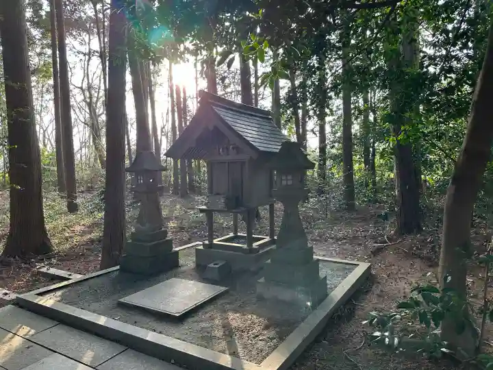 阿太加夜神社の{uncategorized: "未分類", other: "その他", undefined: "問題あり", building: "その他建物", grave: "お墓", sacred_gate: "鳥居", guardian: "狛犬", statue: "像", buddha: "仏像", history: "歴史", nature: "自然", garden: "庭園", animal: "動物", pagoda: "塔", temizu: "手水舎", mountain_gate: "山門・神門", sanctuary: "本殿・本堂", subordinate: "末社・摂社", art: "芸術", scenery: "景色", jizo: "地蔵", ema: "絵馬", goshuin: "御朱印", omikuji: "おみくじ", items: "授与品その他", amulet: "お守り", goshuincho: "御朱印帳", eats: "食事", festival: "お祭り", votive_dance: "神楽", shichigosan: "七五三参", wedding: "結婚式", experience: "体験その他", initially: "初詣", around: "周辺", anti_infection: "感染症対策"}