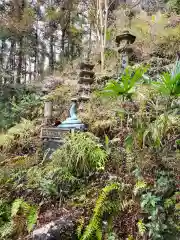 磯山弁財天の建物その他