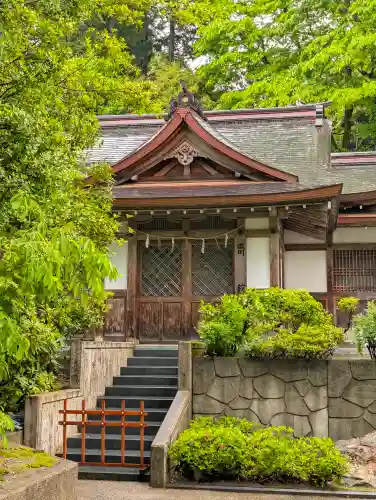 白山比咩神社の{uncategorized: "未分類", other: "その他", undefined: "問題あり", building: "その他建物", grave: "お墓", sacred_gate: "鳥居", guardian: "狛犬", statue: "像", buddha: "仏像", history: "歴史", nature: "自然", garden: "庭園", animal: "動物", pagoda: "塔", temizu: "手水舎", mountain_gate: "山門・神門", sanctuary: "本殿・本堂", subordinate: "末社・摂社", art: "芸術", scenery: "景色", jizo: "地蔵", ema: "絵馬", goshuin: "御朱印", omikuji: "おみくじ", items: "授与品その他", amulet: "お守り", goshuincho: "御朱印帳", eats: "食事", festival: "お祭り", votive_dance: "神楽", shichigosan: "七五三参", wedding: "結婚式", experience: "体験その他", initially: "初詣", around: "周辺", anti_infection: "感染症対策"}