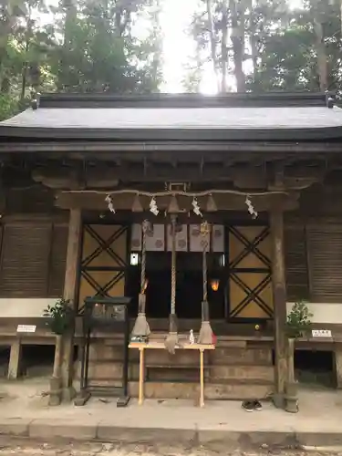 室生龍穴神社の本殿・本堂