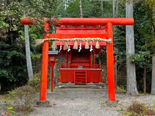 敢國神社の鳥居