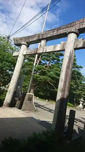 荘内神社の鳥居