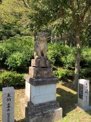 白山神社の狛犬