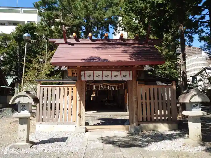 松尾神社の本殿・本堂