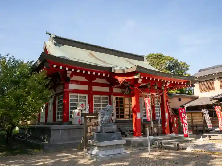 鹿島御児神社の{uncategorized: "未分類", other: "その他", undefined: "問題あり", building: "その他建物", grave: "お墓", sacred_gate: "鳥居", guardian: "狛犬", statue: "像", buddha: "仏像", history: "歴史", nature: "自然", garden: "庭園", animal: "動物", pagoda: "塔", temizu: "手水舎", mountain_gate: "山門・神門", sanctuary: "本殿・本堂", subordinate: "末社・摂社", art: "芸術", scenery: "景色", jizo: "地蔵", ema: "絵馬", goshuin: "御朱印", omikuji: "おみくじ", items: "授与品その他", amulet: "お守り", goshuincho: "御朱印帳", eats: "食事", festival: "お祭り", votive_dance: "神楽", shichigosan: "七五三参", wedding: "結婚式", experience: "体験その他", initially: "初詣", around: "周辺", anti_infection: "感染症対策"}