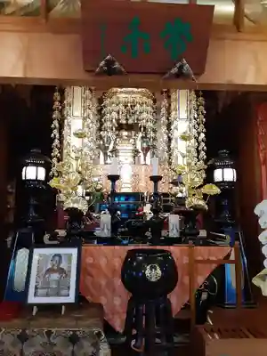 常楽寺の本殿・本堂