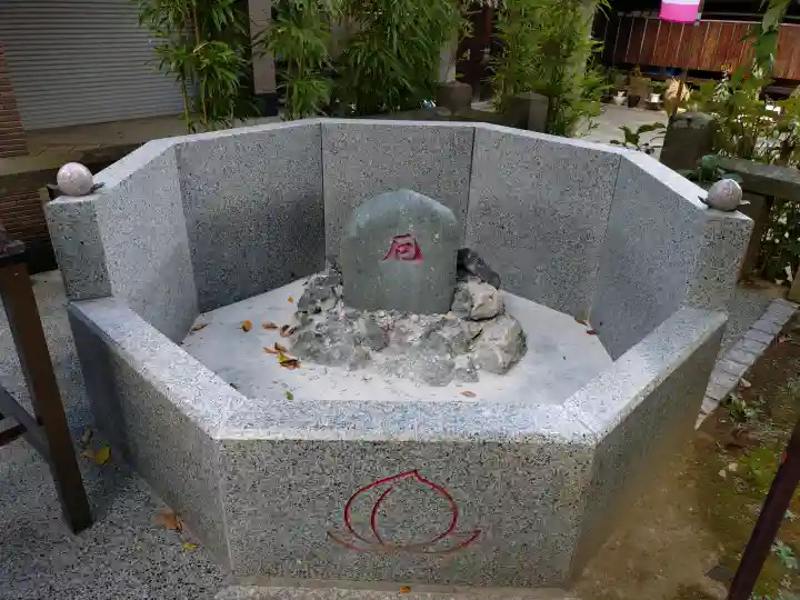 川越八幡宮の{uncategorized: "未分類", other: "その他", undefined: "問題あり", building: "その他建物", grave: "お墓", sacred_gate: "鳥居", guardian: "狛犬", statue: "像", buddha: "仏像", history: "歴史", nature: "自然", garden: "庭園", animal: "動物", pagoda: "塔", temizu: "手水舎", mountain_gate: "山門・神門", sanctuary: "本殿・本堂", subordinate: "末社・摂社", art: "芸術", scenery: "景色", jizo: "地蔵", ema: "絵馬", goshuin: "御朱印", omikuji: "おみくじ", items: "授与品その他", amulet: "お守り", goshuincho: "御朱印帳", eats: "食事", festival: "お祭り", votive_dance: "神楽", shichigosan: "七五三参", wedding: "結婚式", experience: "体験その他", initially: "初詣", around: "周辺", anti_infection: "感染症対策"}