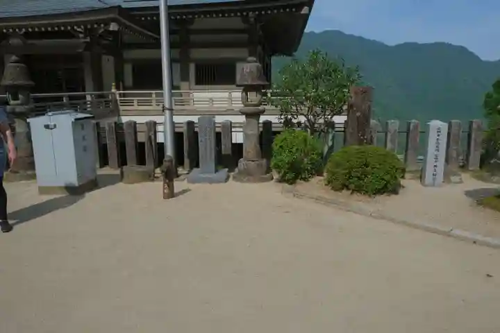 青岸渡寺のその他建物