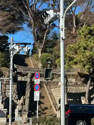 品川神社の{uncategorized: "未分類", other: "その他", undefined: "問題あり", building: "その他建物", grave: "お墓", sacred_gate: "鳥居", guardian: "狛犬", statue: "像", buddha: "仏像", history: "歴史", nature: "自然", garden: "庭園", animal: "動物", pagoda: "塔", temizu: "手水舎", mountain_gate: "山門・神門", sanctuary: "本殿・本堂", subordinate: "末社・摂社", art: "芸術", scenery: "景色", jizo: "地蔵", ema: "絵馬", goshuin: "御朱印", omikuji: "おみくじ", items: "授与品その他", amulet: "お守り", goshuincho: "御朱印帳", eats: "食事", festival: "お祭り", votive_dance: "神楽", shichigosan: "七五三参", wedding: "結婚式", experience: "体験その他", initially: "初詣", around: "周辺", anti_infection: "感染症対策"}