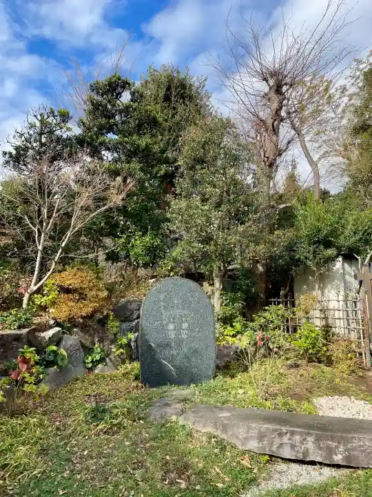 蓮勝寺の{uncategorized: "未分類", other: "その他", undefined: "問題あり", building: "その他建物", grave: "お墓", sacred_gate: "鳥居", guardian: "狛犬", statue: "像", buddha: "仏像", history: "歴史", nature: "自然", garden: "庭園", animal: "動物", pagoda: "塔", temizu: "手水舎", mountain_gate: "山門・神門", sanctuary: "本殿・本堂", subordinate: "末社・摂社", art: "芸術", scenery: "景色", jizo: "地蔵", ema: "絵馬", goshuin: "御朱印", omikuji: "おみくじ", items: "授与品その他", amulet: "お守り", goshuincho: "御朱印帳", eats: "食事", festival: "お祭り", votive_dance: "神楽", shichigosan: "七五三参", wedding: "結婚式", experience: "体験その他", initially: "初詣", around: "周辺", anti_infection: "感染症対策"}