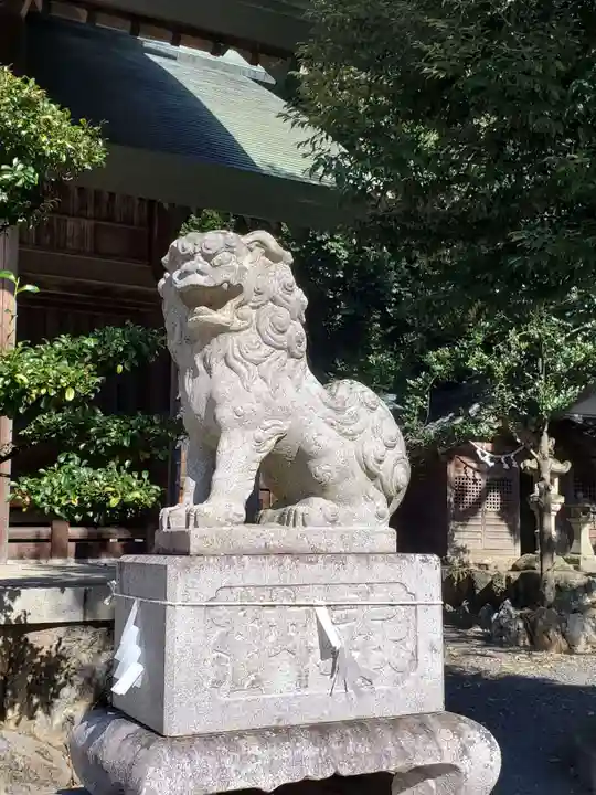 大岩神明宮の狛犬