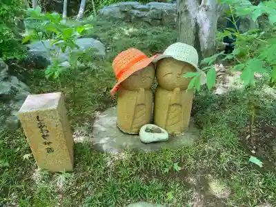 宝徳寺の{uncategorized: "未分類", other: "その他", undefined: "問題あり", building: "その他建物", grave: "お墓", sacred_gate: "鳥居", guardian: "狛犬", statue: "像", buddha: "仏像", history: "歴史", nature: "自然", garden: "庭園", animal: "動物", pagoda: "塔", temizu: "手水舎", mountain_gate: "山門・神門", sanctuary: "本殿・本堂", subordinate: "末社・摂社", art: "芸術", scenery: "景色", jizo: "地蔵", ema: "絵馬", goshuin: "御朱印", omikuji: "おみくじ", items: "授与品その他", amulet: "お守り", goshuincho: "御朱印帳", eats: "食事", festival: "お祭り", votive_dance: "神楽", shichigosan: "七五三参", wedding: "結婚式", experience: "体験その他", initially: "初詣", around: "周辺", anti_infection: "感染症対策"}