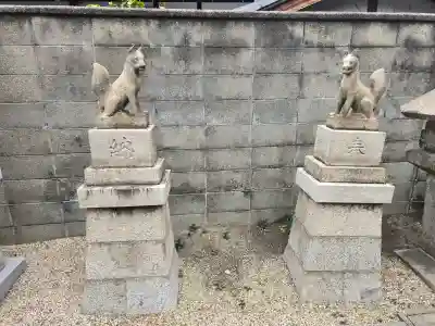 深江稲荷神社の{uncategorized: "未分類", other: "その他", undefined: "問題あり", building: "その他建物", grave: "お墓", sacred_gate: "鳥居", guardian: "狛犬", statue: "像", buddha: "仏像", history: "歴史", nature: "自然", garden: "庭園", animal: "動物", pagoda: "塔", temizu: "手水舎", mountain_gate: "山門・神門", sanctuary: "本殿・本堂", subordinate: "末社・摂社", art: "芸術", scenery: "景色", jizo: "地蔵", ema: "絵馬", goshuin: "御朱印", omikuji: "おみくじ", items: "授与品その他", amulet: "お守り", goshuincho: "御朱印帳", eats: "食事", festival: "お祭り", votive_dance: "神楽", shichigosan: "七五三参", wedding: "結婚式", experience: "体験その他", initially: "初詣", around: "周辺", anti_infection: "感染症対策"}