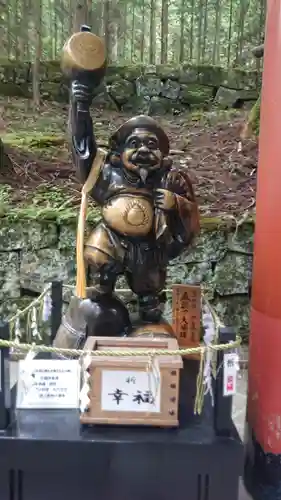 日光二荒山神社の像