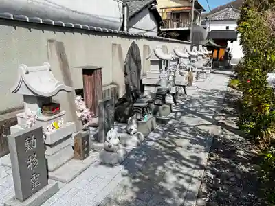 甲斐奈神社の末社・摂社