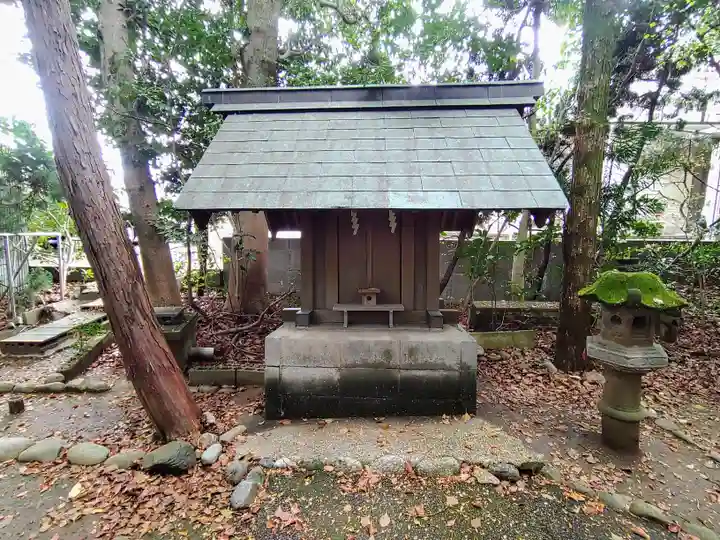 白郷稲荷神社の末社・摂社