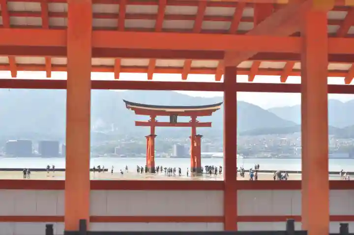 厳島神社(広島県)
