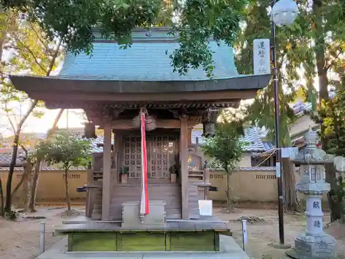 鷹飼八幡神社の本殿