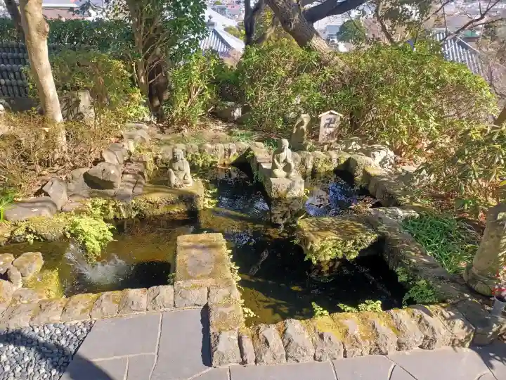 長谷寺の{uncategorized: "未分類", other: "その他", undefined: "問題あり", building: "その他建物", grave: "お墓", sacred_gate: "鳥居", guardian: "狛犬", statue: "像", buddha: "仏像", history: "歴史", nature: "自然", garden: "庭園", animal: "動物", pagoda: "塔", temizu: "手水舎", mountain_gate: "山門・神門", sanctuary: "本殿・本堂", subordinate: "末社・摂社", art: "芸術", scenery: "景色", jizo: "地蔵", ema: "絵馬", goshuin: "御朱印", omikuji: "おみくじ", items: "授与品その他", amulet: "お守り", goshuincho: "御朱印帳", eats: "食事", festival: "お祭り", votive_dance: "神楽", shichigosan: "七五三参", wedding: "結婚式", experience: "体験その他", initially: "初詣", around: "周辺", anti_infection: "感染症対策"}