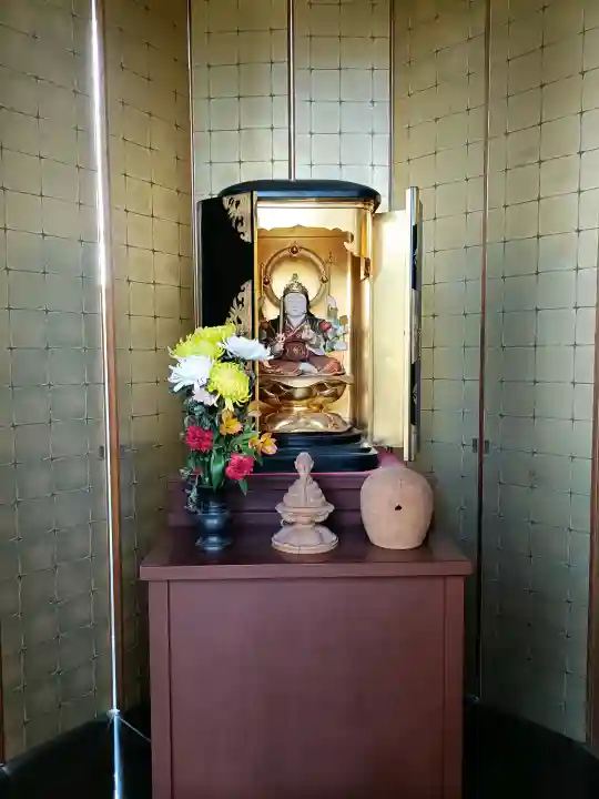 森巌寺の{uncategorized: "未分類", other: "その他", undefined: "問題あり", building: "その他建物", grave: "お墓", sacred_gate: "鳥居", guardian: "狛犬", statue: "像", buddha: "仏像", history: "歴史", nature: "自然", garden: "庭園", animal: "動物", pagoda: "塔", temizu: "手水舎", mountain_gate: "山門・神門", sanctuary: "本殿・本堂", subordinate: "末社・摂社", art: "芸術", scenery: "景色", jizo: "地蔵", ema: "絵馬", goshuin: "御朱印", omikuji: "おみくじ", items: "授与品その他", amulet: "お守り", goshuincho: "御朱印帳", eats: "食事", festival: "お祭り", votive_dance: "神楽", shichigosan: "七五三参", wedding: "結婚式", experience: "体験その他", initially: "初詣", around: "周辺", anti_infection: "感染症対策"}