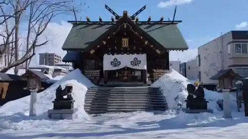 札幌諏訪神社の本殿・本堂