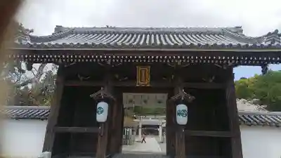 多田神社の山門・神門