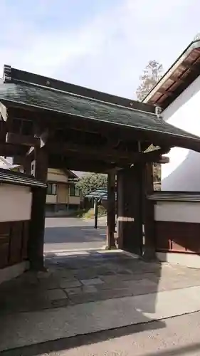 光巌寺の山門