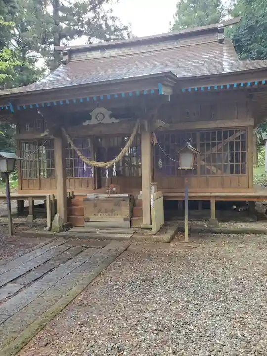 白河神社の本殿・本堂