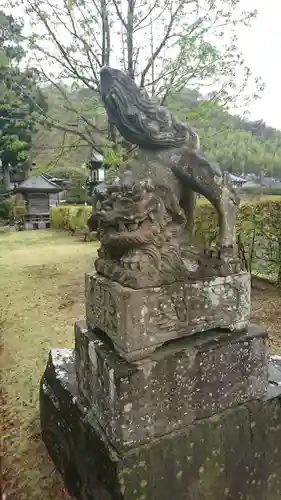 如意輪山 願成寺の狛犬