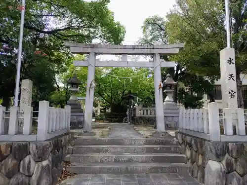 日吉神社の鳥居