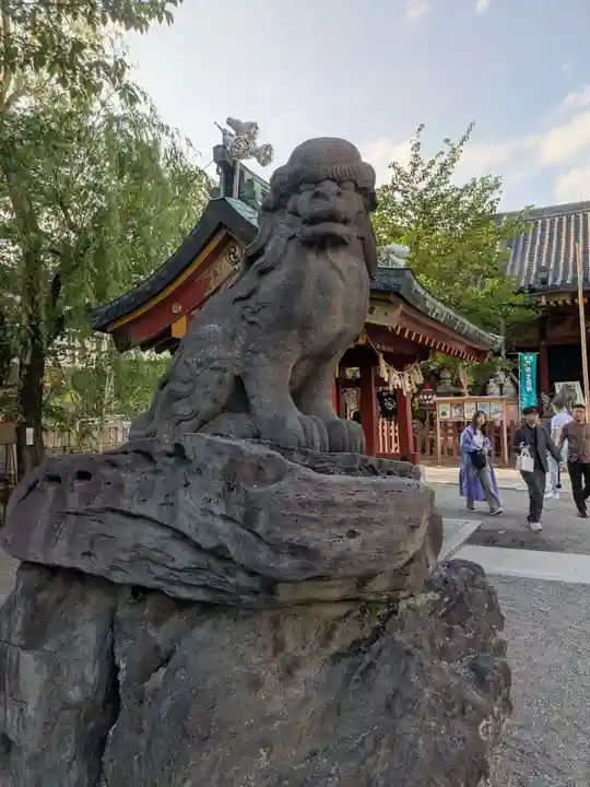 浅草神社の狛犬