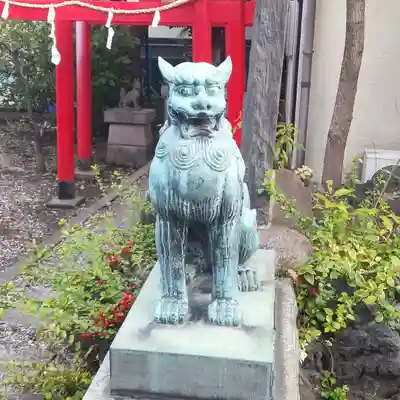 寄木神社の狛犬