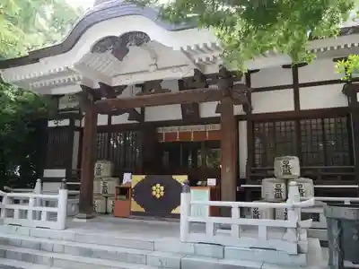 鳥越神社の本殿・本堂
