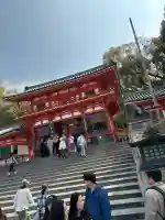 八坂神社(祇園さん)の{uncategorized: "未分類", other: "その他", undefined: "問題あり", building: "その他建物", grave: "お墓", sacred_gate: "鳥居", guardian: "狛犬", statue: "像", buddha: "仏像", history: "歴史", nature: "自然", garden: "庭園", animal: "動物", pagoda: "塔", temizu: "手水舎", mountain_gate: "山門・神門", sanctuary: "本殿・本堂", subordinate: "末社・摂社", art: "芸術", scenery: "景色", jizo: "地蔵", ema: "絵馬", goshuin: "御朱印", omikuji: "おみくじ", items: "授与品その他", amulet: "お守り", goshuincho: "御朱印帳", eats: "食事", festival: "お祭り", votive_dance: "神楽", shichigosan: "七五三参", wedding: "結婚式", experience: "体験その他", initially: "初詣", around: "周辺", anti_infection: "感染症対策"}