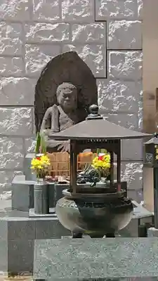 赤坂不動尊威徳寺の仏像