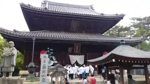 善通寺の本殿・本堂