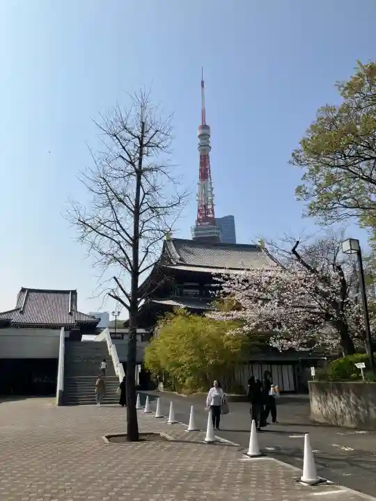 増上寺の{uncategorized: "未分類", other: "その他", undefined: "問題あり", building: "その他建物", grave: "お墓", sacred_gate: "鳥居", guardian: "狛犬", statue: "像", buddha: "仏像", history: "歴史", nature: "自然", garden: "庭園", animal: "動物", pagoda: "塔", temizu: "手水舎", mountain_gate: "山門・神門", sanctuary: "本殿・本堂", subordinate: "末社・摂社", art: "芸術", scenery: "景色", jizo: "地蔵", ema: "絵馬", goshuin: "御朱印", omikuji: "おみくじ", items: "授与品その他", amulet: "お守り", goshuincho: "御朱印帳", eats: "食事", festival: "お祭り", votive_dance: "神楽", shichigosan: "七五三参", wedding: "結婚式", experience: "体験その他", initially: "初詣", around: "周辺", anti_infection: "感染症対策"}
