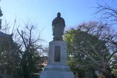 宥清寺の像