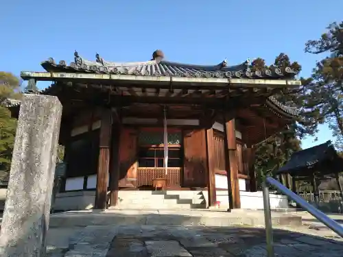 法隆寺 西円堂の{uncategorized: "未分類", other: "その他", undefined: "問題あり", building: "その他建物", grave: "お墓", sacred_gate: "鳥居", guardian: "狛犬", statue: "像", buddha: "仏像", history: "歴史", nature: "自然", garden: "庭園", animal: "動物", pagoda: "塔", temizu: "手水舎", mountain_gate: "山門・神門", sanctuary: "本殿・本堂", subordinate: "末社・摂社", art: "芸術", scenery: "景色", jizo: "地蔵", ema: "絵馬", goshuin: "御朱印", omikuji: "おみくじ", items: "授与品その他", amulet: "お守り", goshuincho: "御朱印帳", eats: "食事", festival: "お祭り", votive_dance: "神楽", shichigosan: "七五三参", wedding: "結婚式", experience: "体験その他", initially: "初詣", around: "周辺", anti_infection: "感染症対策"}