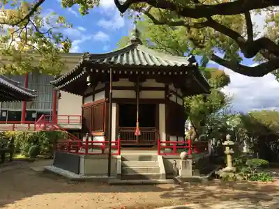 大聖勝軍寺の末社・摂社