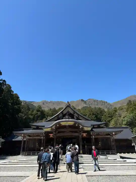 彌彦神社の{uncategorized: "未分類", other: "その他", undefined: "問題あり", building: "その他建物", grave: "お墓", sacred_gate: "鳥居", guardian: "狛犬", statue: "像", buddha: "仏像", history: "歴史", nature: "自然", garden: "庭園", animal: "動物", pagoda: "塔", temizu: "手水舎", mountain_gate: "山門・神門", sanctuary: "本殿・本堂", subordinate: "末社・摂社", art: "芸術", scenery: "景色", jizo: "地蔵", ema: "絵馬", goshuin: "御朱印", omikuji: "おみくじ", items: "授与品その他", amulet: "お守り", goshuincho: "御朱印帳", eats: "食事", festival: "お祭り", votive_dance: "神楽", shichigosan: "七五三参", wedding: "結婚式", experience: "体験その他", initially: "初詣", around: "周辺", anti_infection: "感染症対策"}